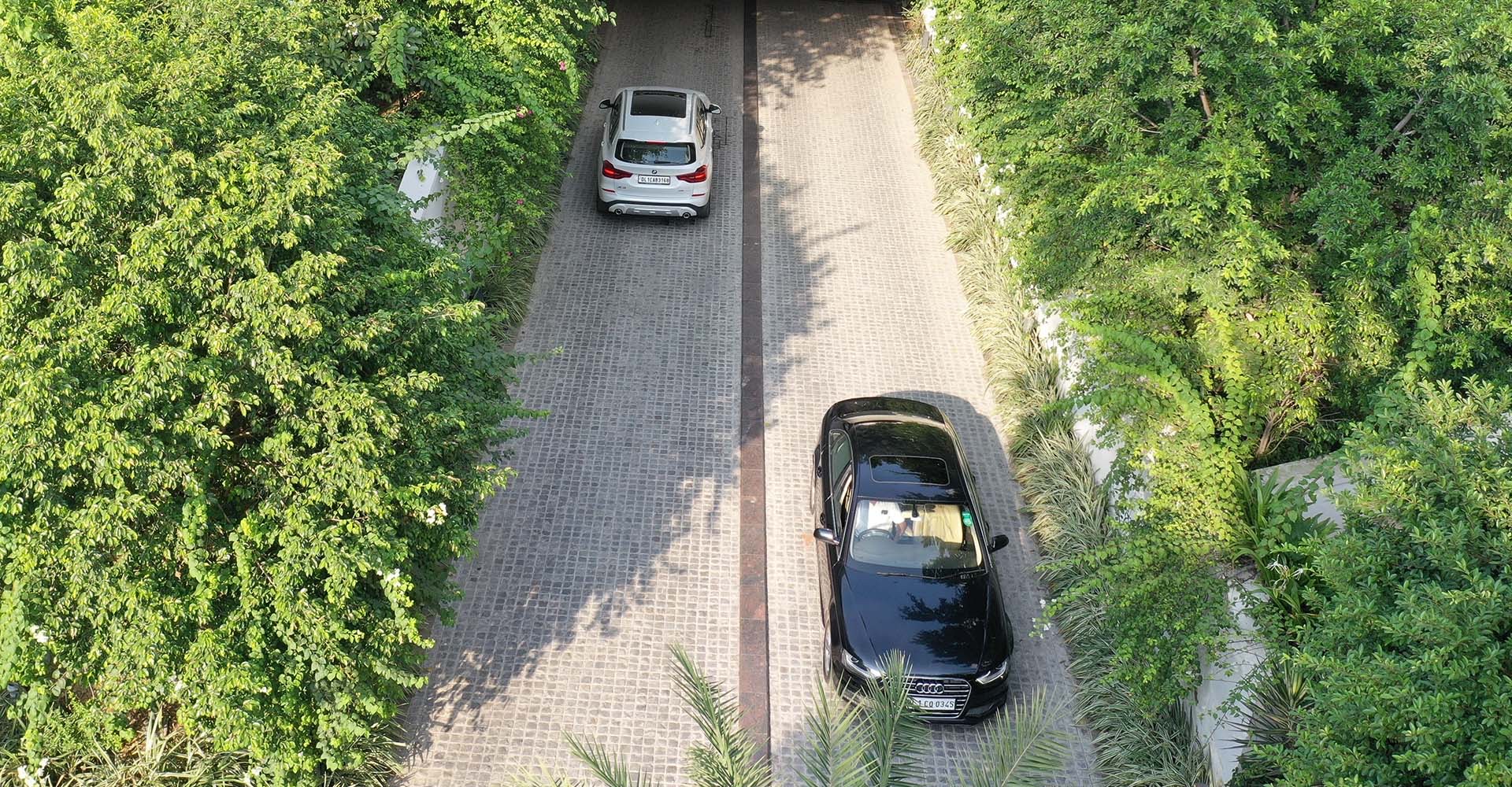 Tree-lined internal avenue seen from above