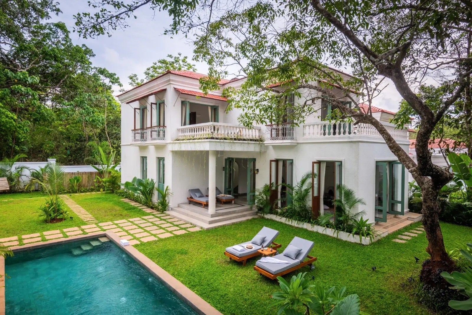 Completed Vianaar villa and pool in Siolim (La Branca, representative)